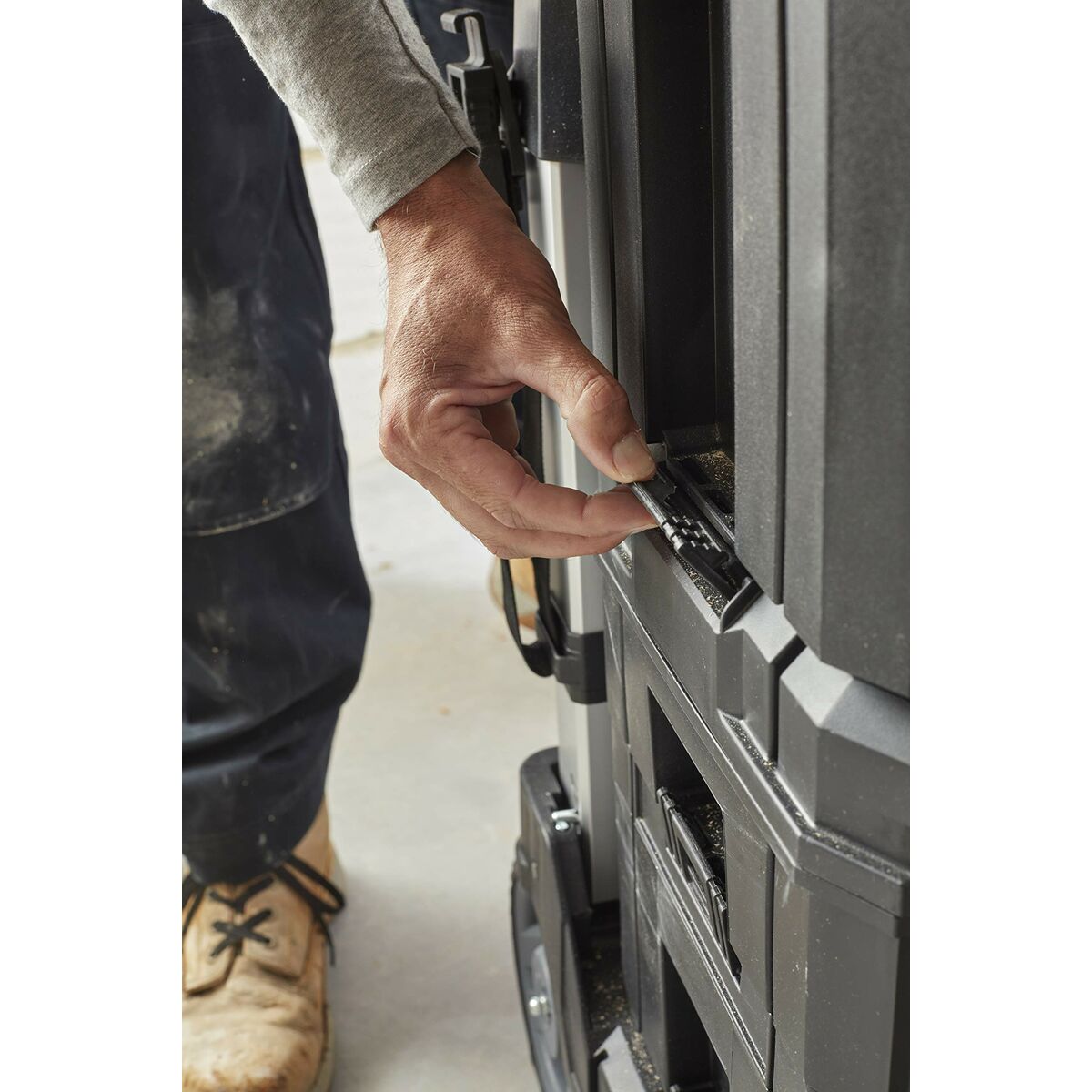 V6H263A0BB559E37512BFC7F20C1C4C7831R7025722P10