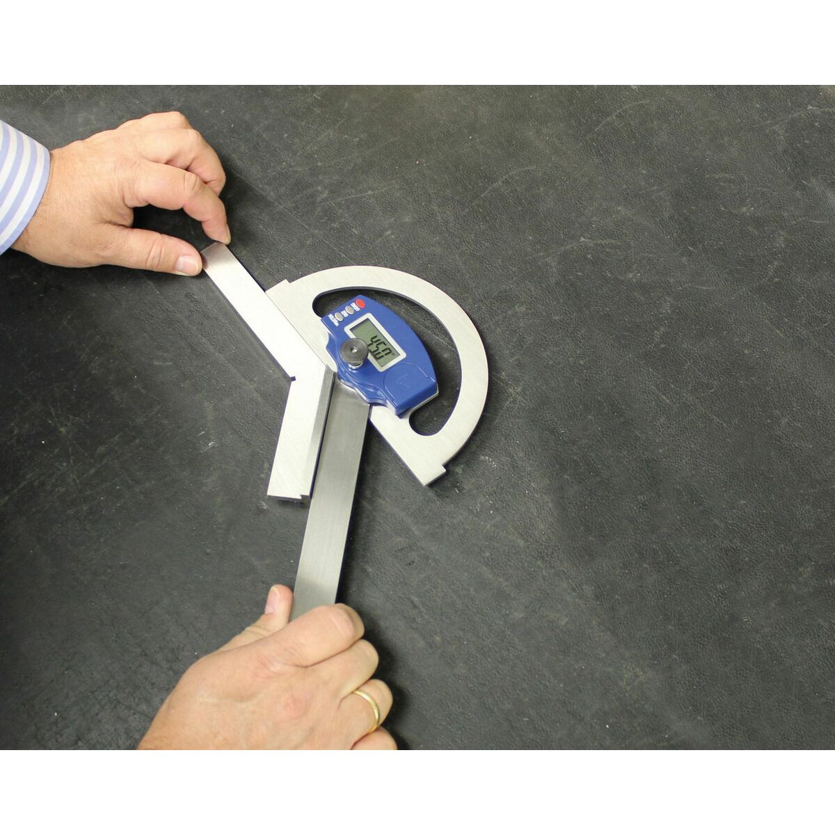 V4H71C981B3DA7CA034D279F7144B914697R6975474P5