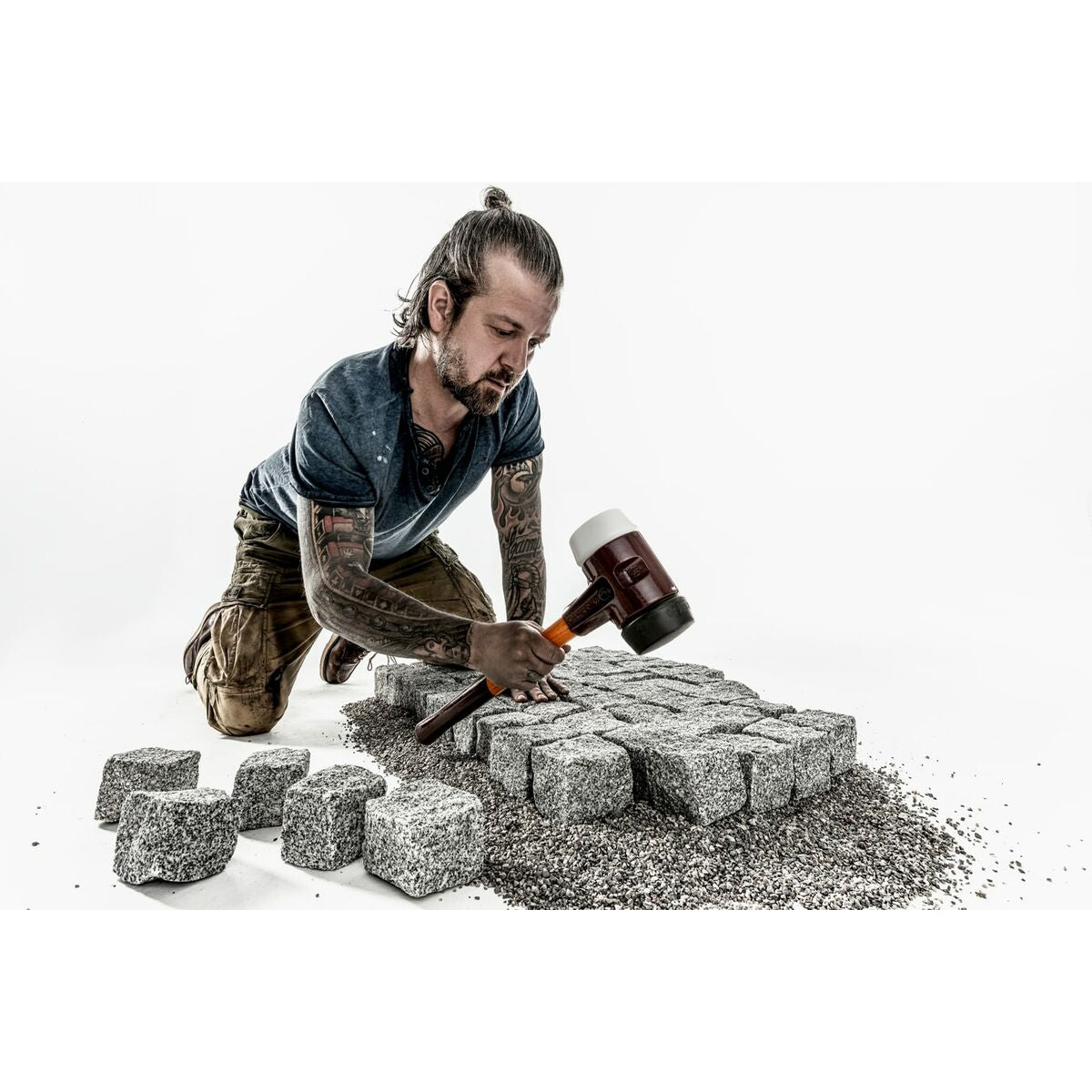 V4HD420881885F9517BE9D99E2415305E3AR7066994P6