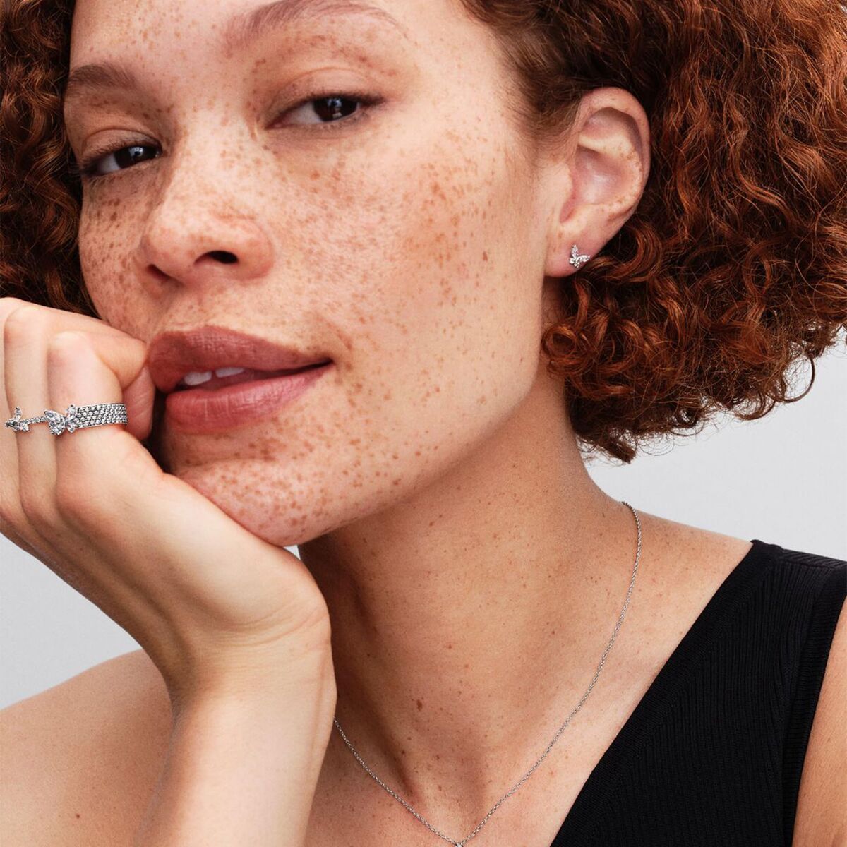 V4H9216FBFFA4E92C1AADCC9DFB417B6F22R7515039P6