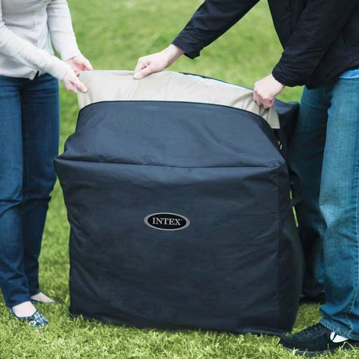 V10H7FBE31656814F4D2405C9F02CDB8DE1CR7151554P4