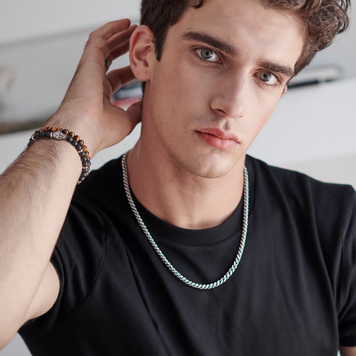 V8HB9063E1279B097CF1237EA782A30A883R5456266P3