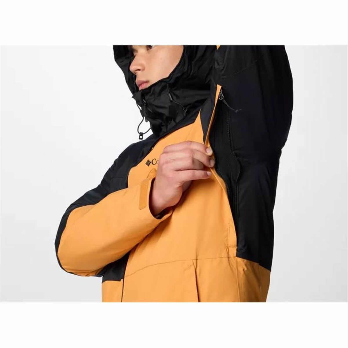 V4HF888FA1ECAFC7A4121AEF50467767034R5503662P3