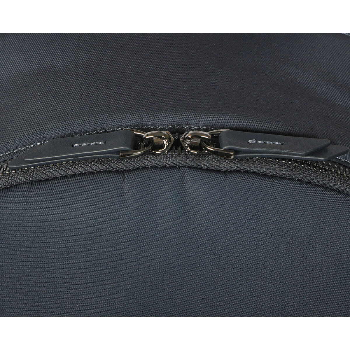 V5H6333D942916B78560CAE38A7EFF5E5B3R6605576P10