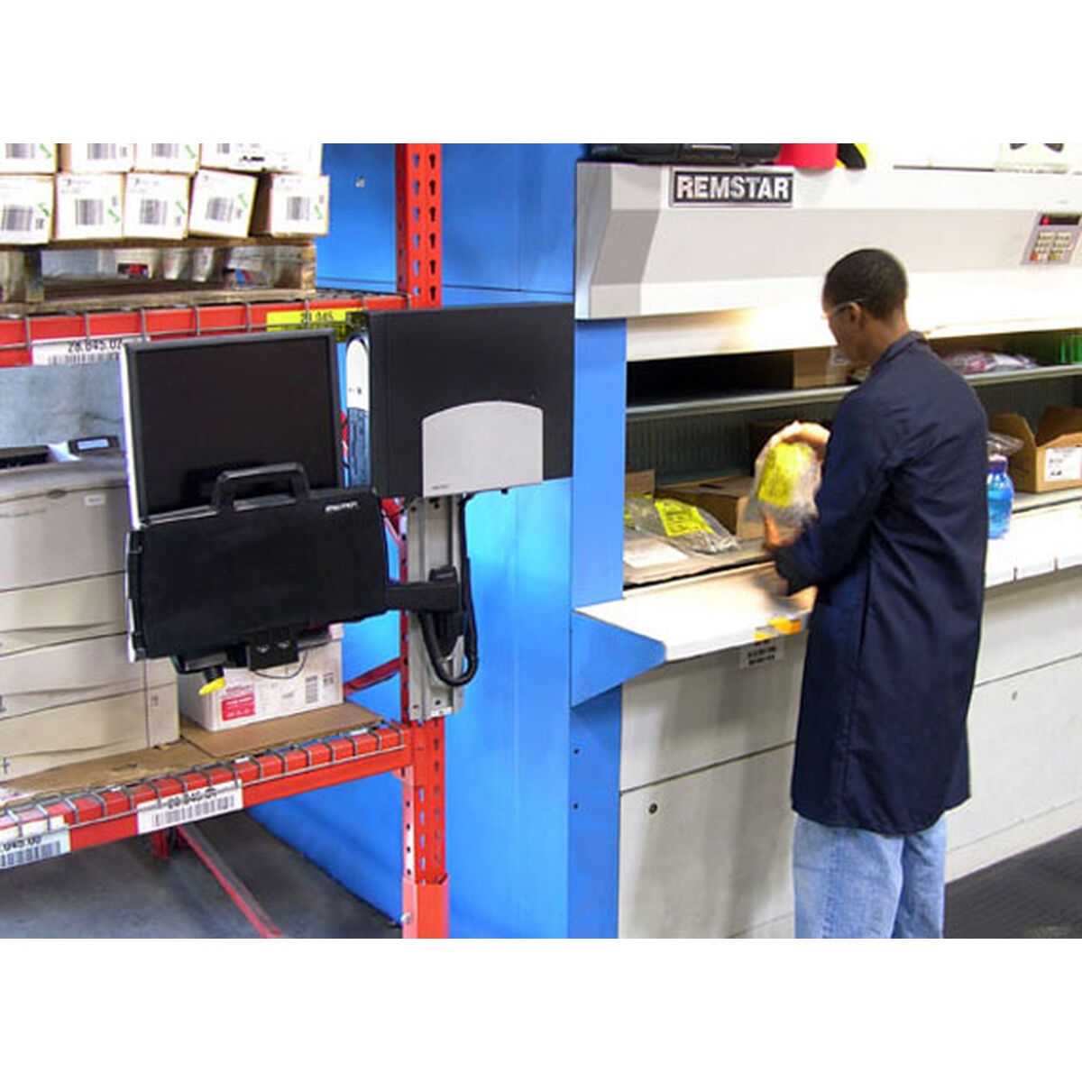 V4HE810599FB2C4B5A558BE6592BBC005BDR5727179P7