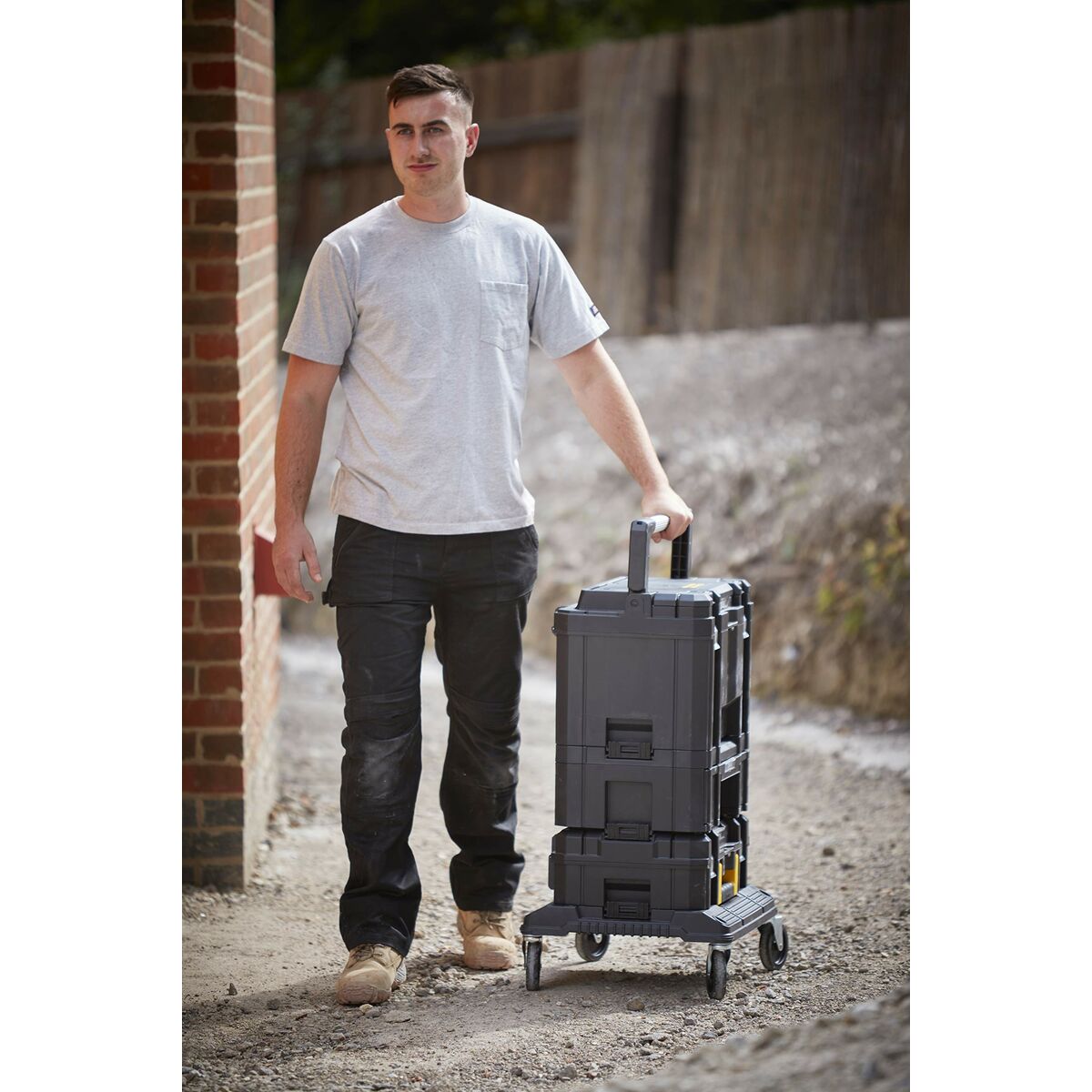 V5HF8D3B1E071415B5AA8A8E00B3040B307R6689648P8