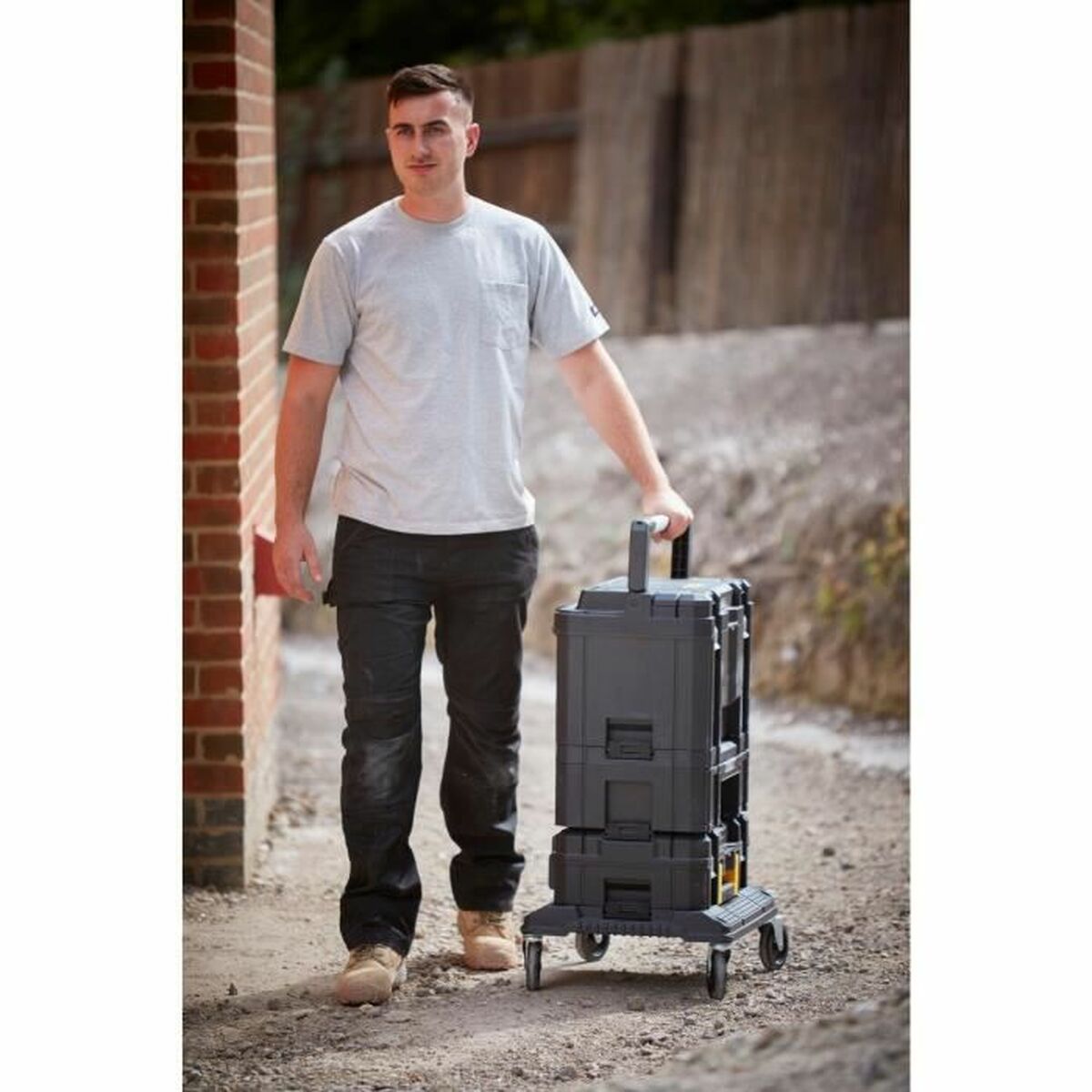 V5H465DE8DA379B8D29DB7B67FC7587B241R6689641P4