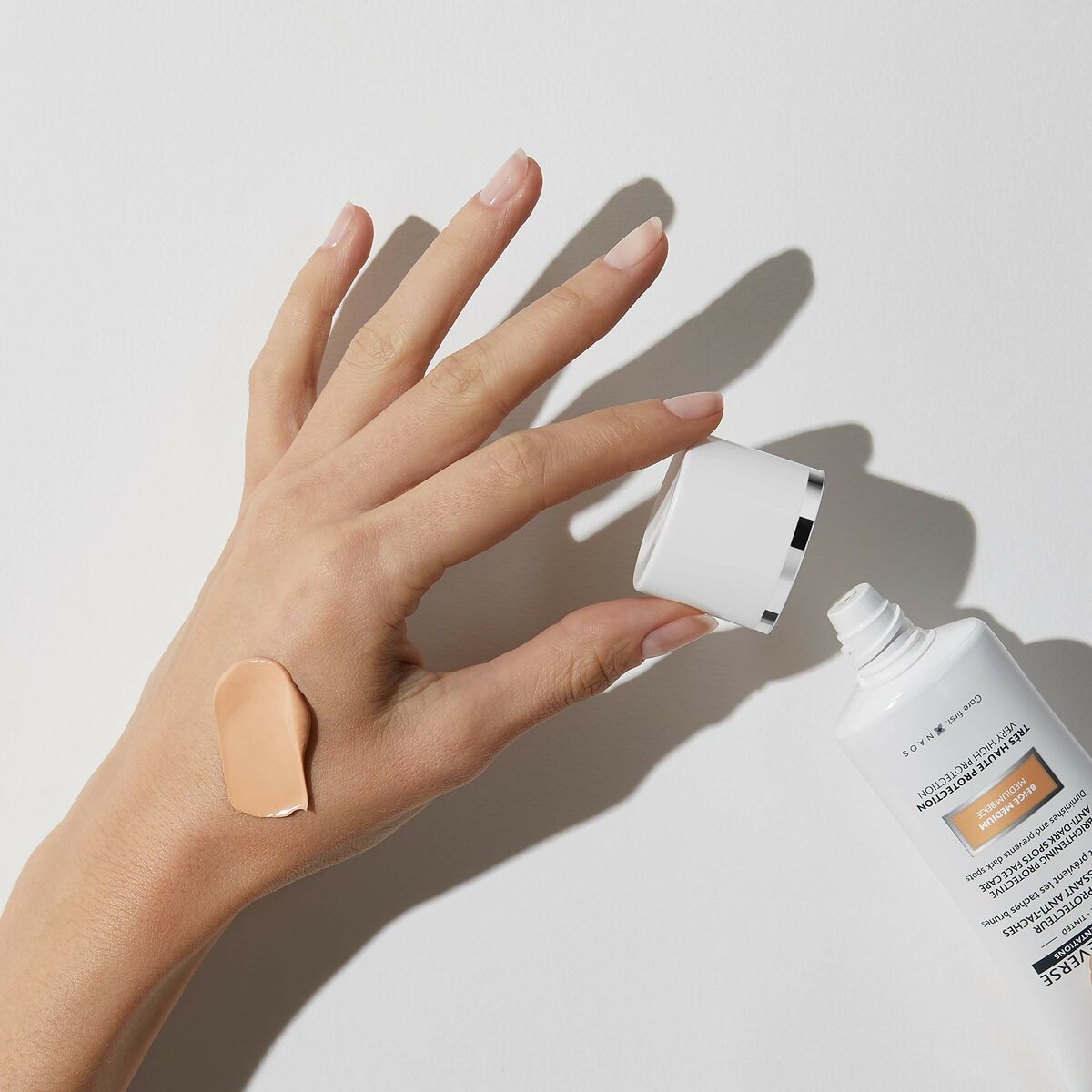 V4HE33E97C6246AC4B0D010B3560FBE071CR5608206P5