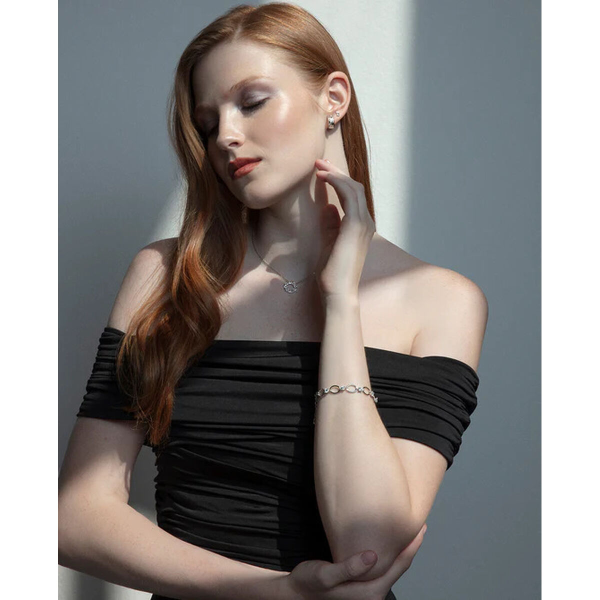 V4H581A1F74E54F4A64E5590B013E98DB89R6827688P3