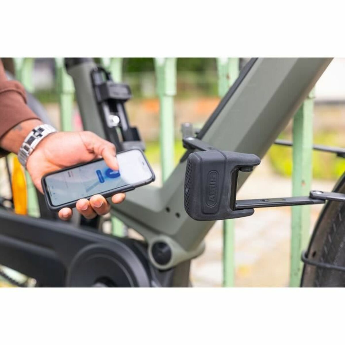 V2H76F31AAD810A5B76F3720A548AB286F0R7142965P4