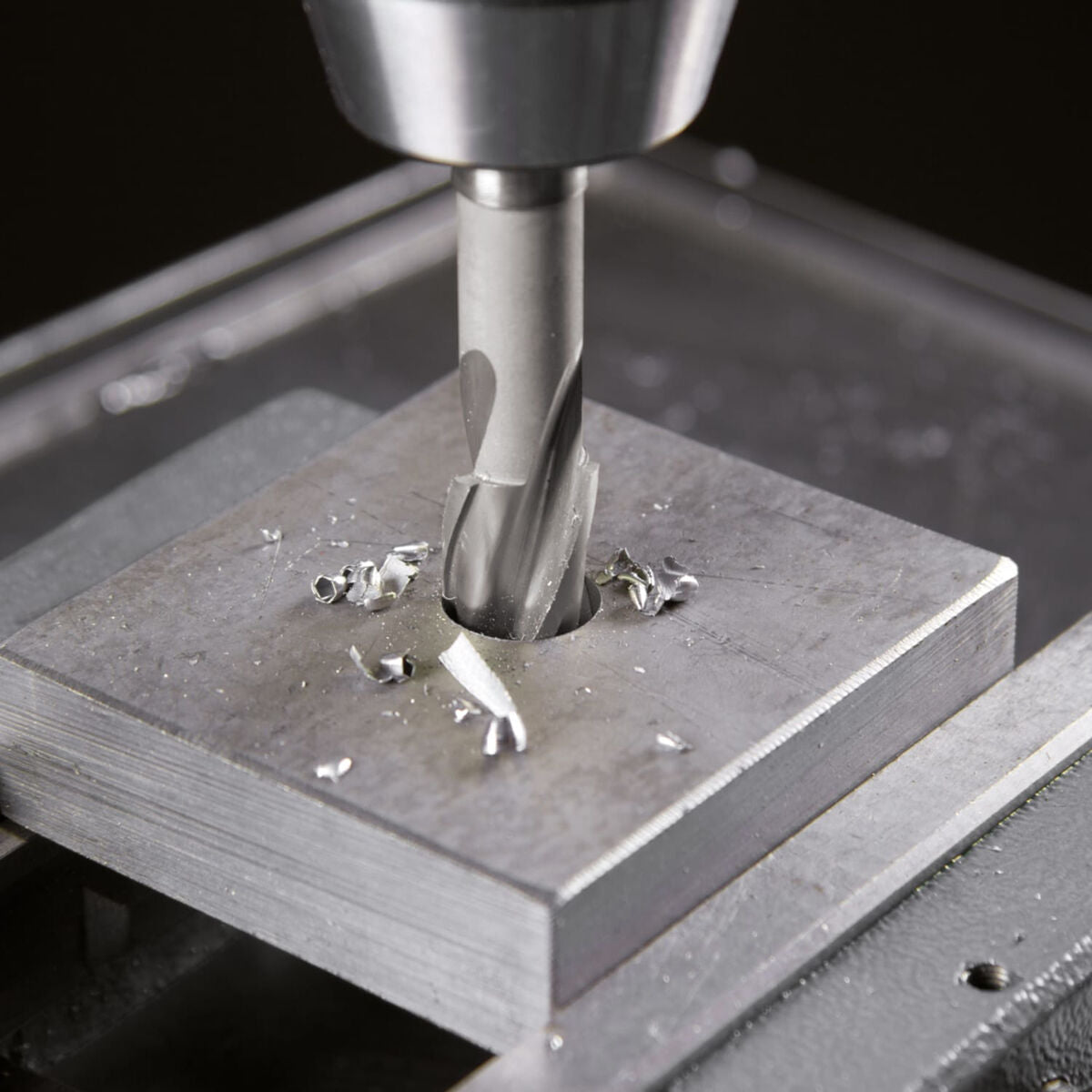 V4H0ECB190E4C60D3E40733F94AACF8F917R6636051P5