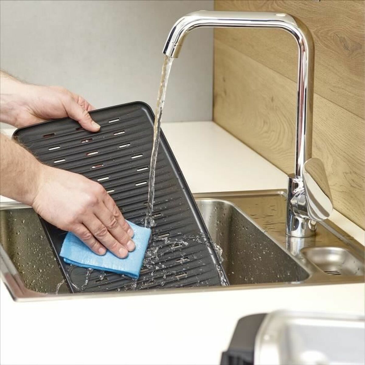 V6H2D624F5D38D7091AB620FAF3CC7BF99FR4891126P2