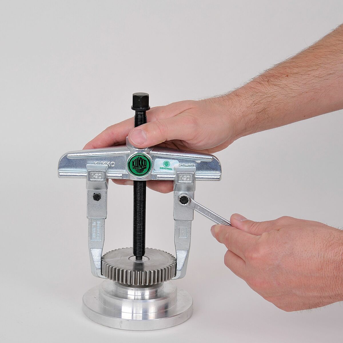 V4HA85BDBC904DD6A1E5DD69A5647A5D99DR7061326P6