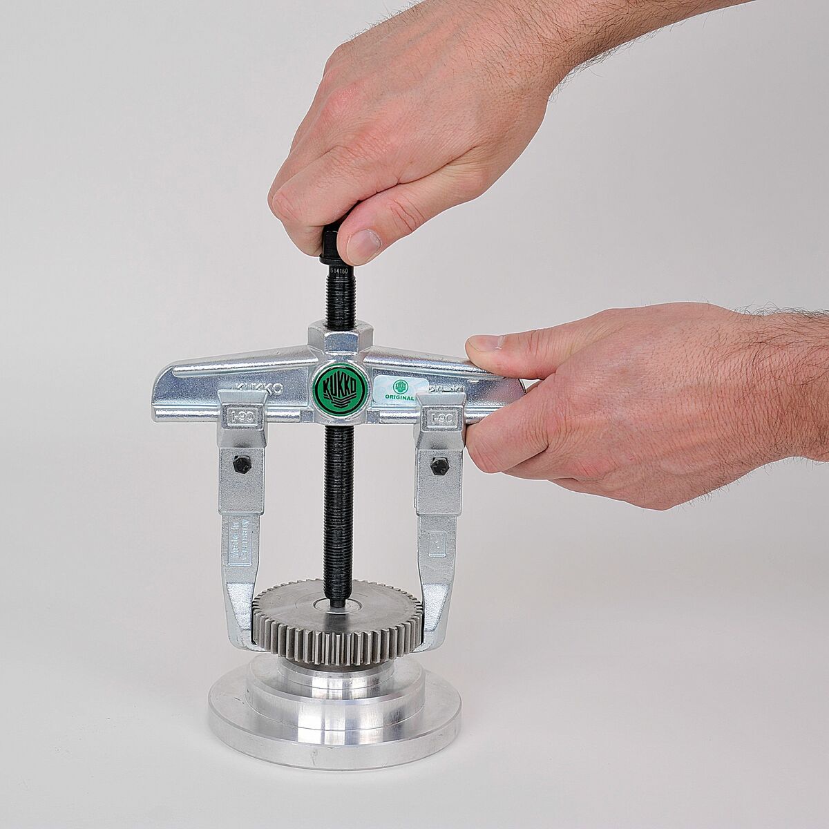 V4H545E11171D2210AA12C964A8BCB8A295R7061329P7