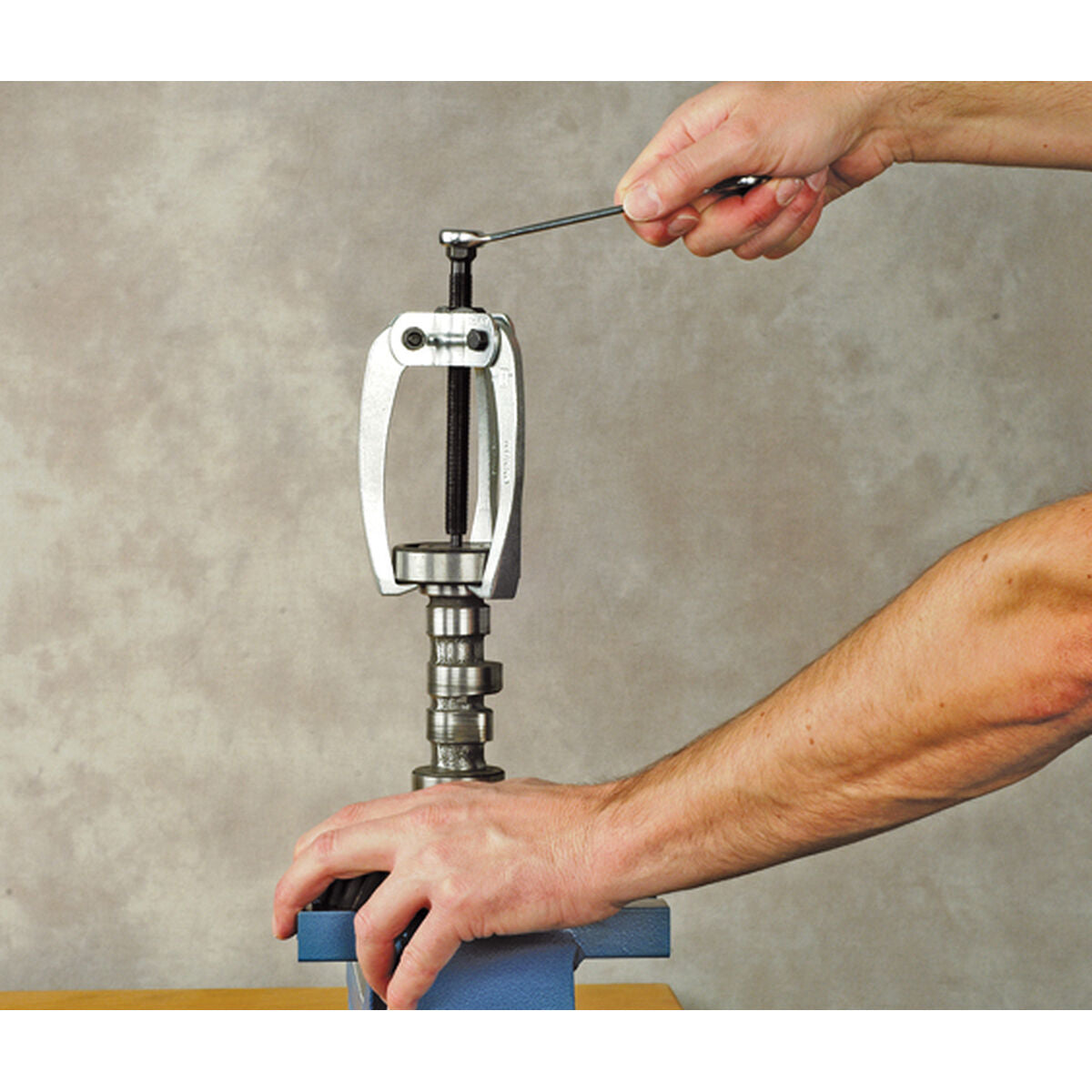 V2HCF6767F5AC83621F391E4D2A39990573R7061716P3