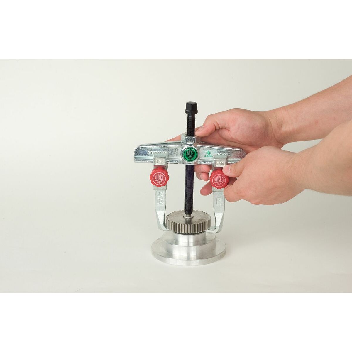 V4HBCF281C48558FF4B01BDFA7D7C8BE022R7061505P5