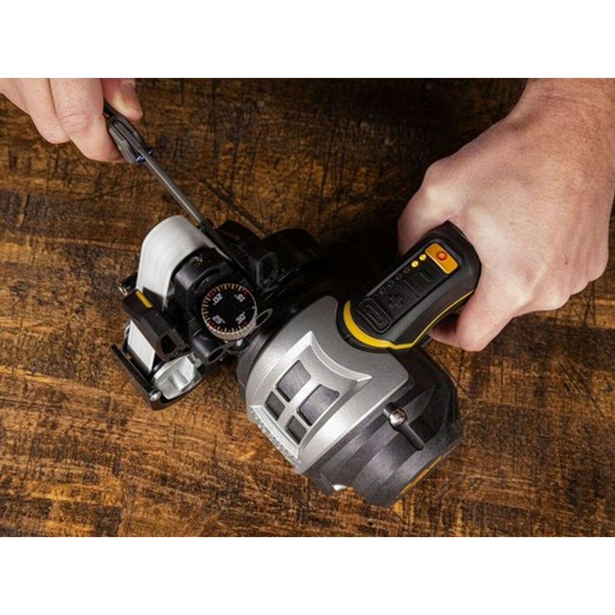 V4HEB1E34215E98CAE26BF55264F87D6CD7R6649561P4