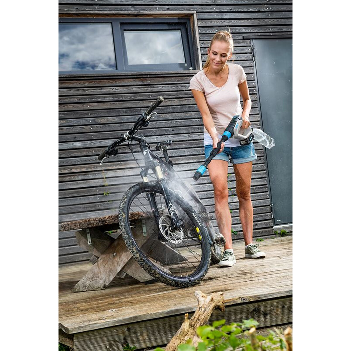 V8H1FF48EC1A7EA1B043A68057D4AF567ECR4141046P3