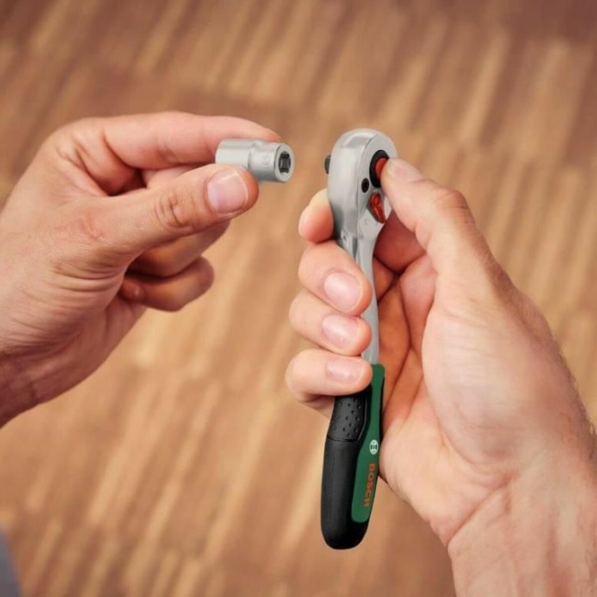 V4H36F0883F09766D9067B420FE30804BB5R5838126P4