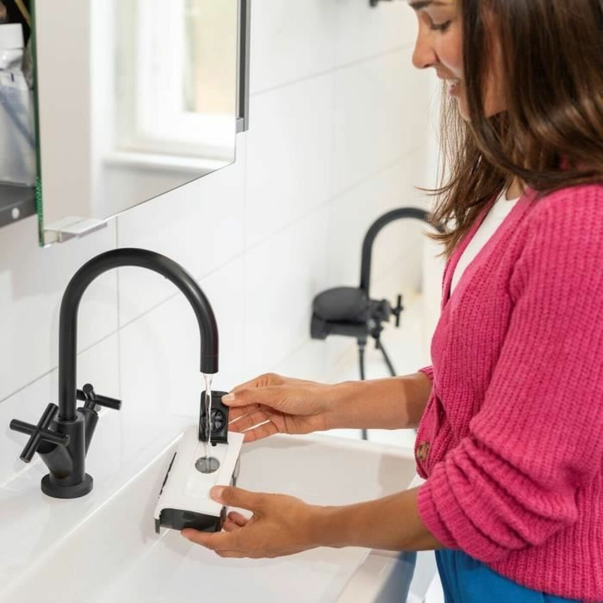 V8HD4DD75FFE7459CBFCC3640B9F575A764R4037972P4