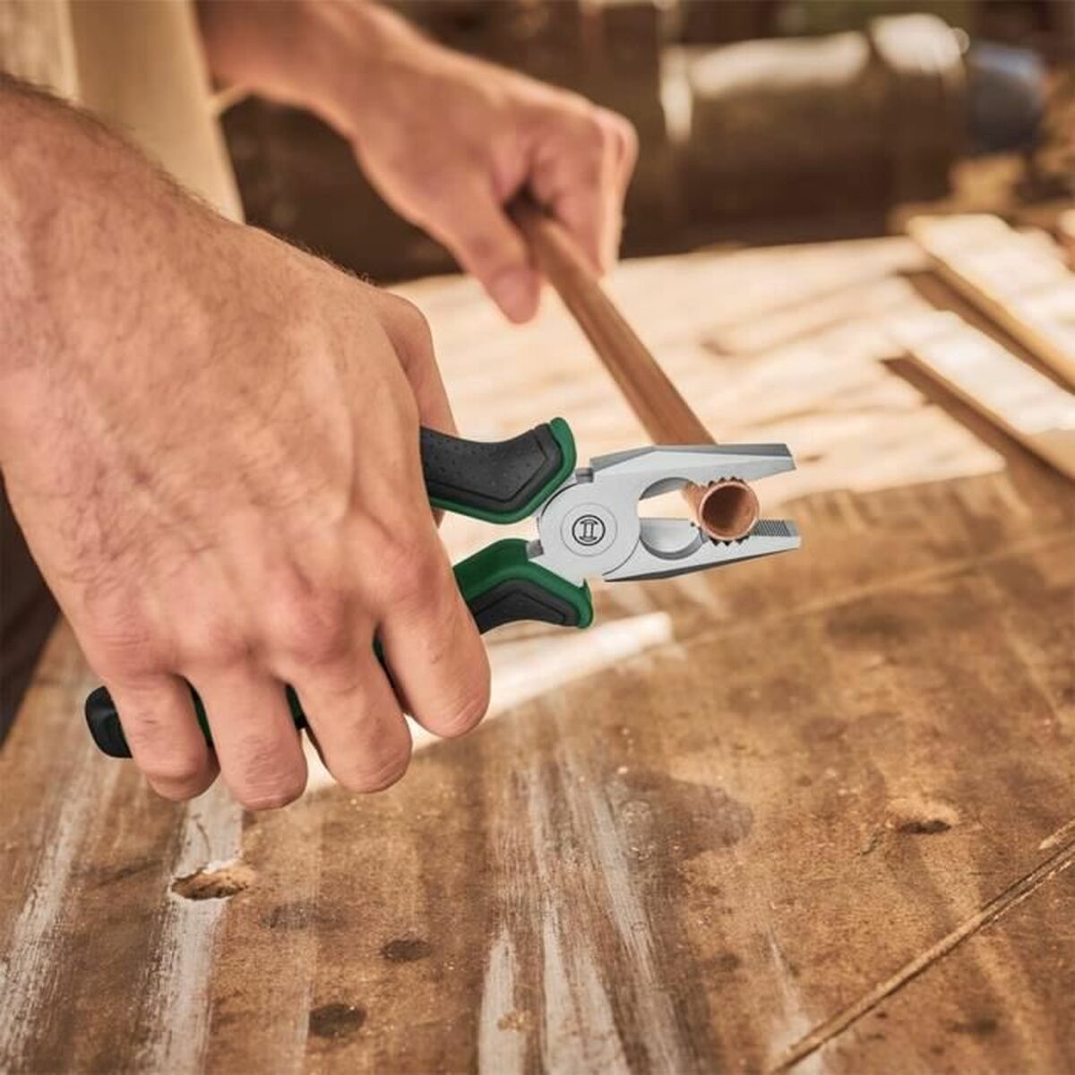 V5H59822D061A96D37119D113B9703F1284R5169977P3