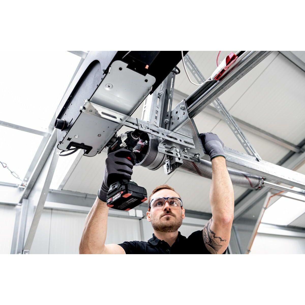 V10H9CDEA57670EA4D0F5C5F31698096742FR7234289P10