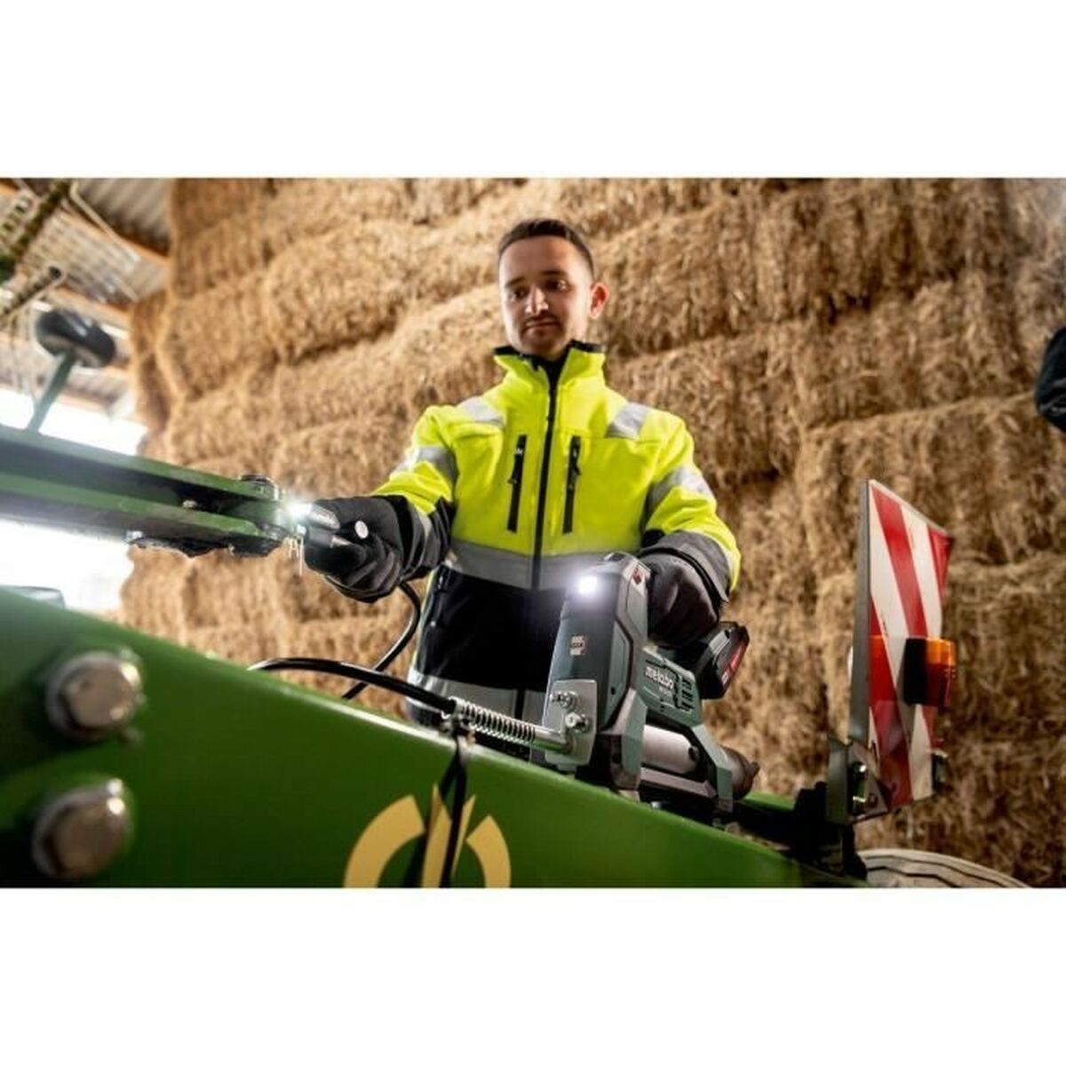 V5H9042F6491EEE6B4E3D16CE9C85A37406R7024196P6