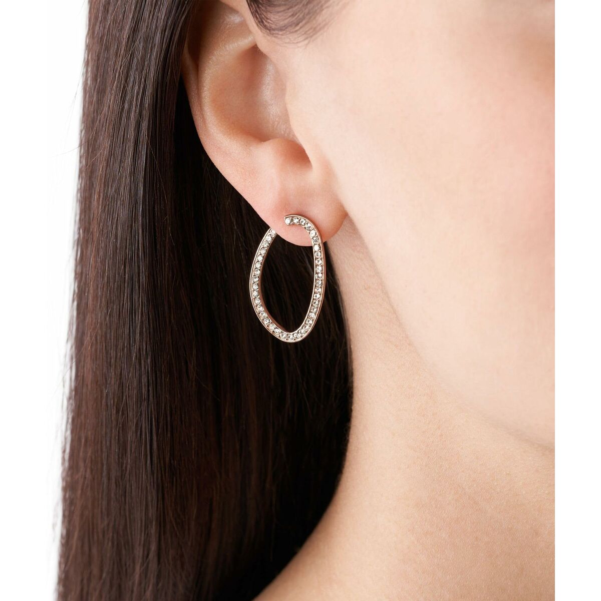 V8H2097D15AFD4A026323A98964AB0658EBR6613688P3