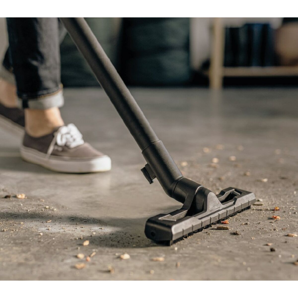 V6HC28529EF65615C269CC4A46B0841B917R7023782P3