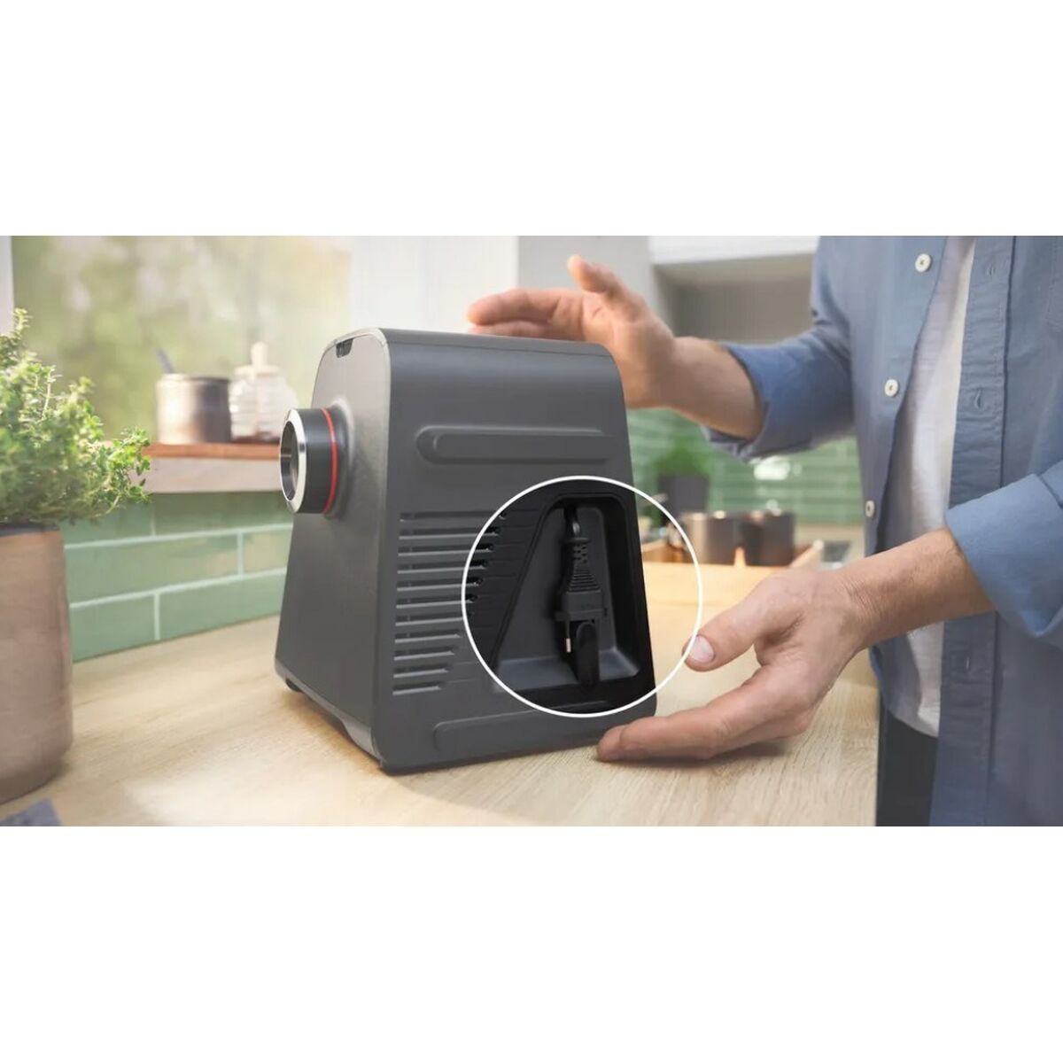 V5H4668E2BBA2956D8AB079A980B97A5C93R6340063P9