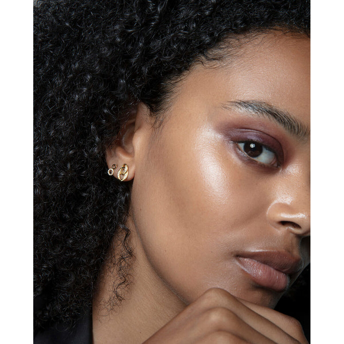 V4HB36700D184E8DC8288707BB7163D51AFR6819294P2