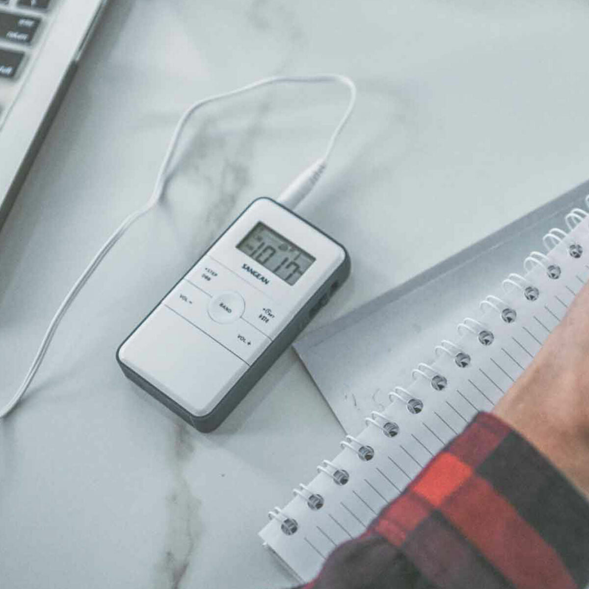 V5HD7E9AE6560A7CEA24847E2A4BA729737R5166887P7