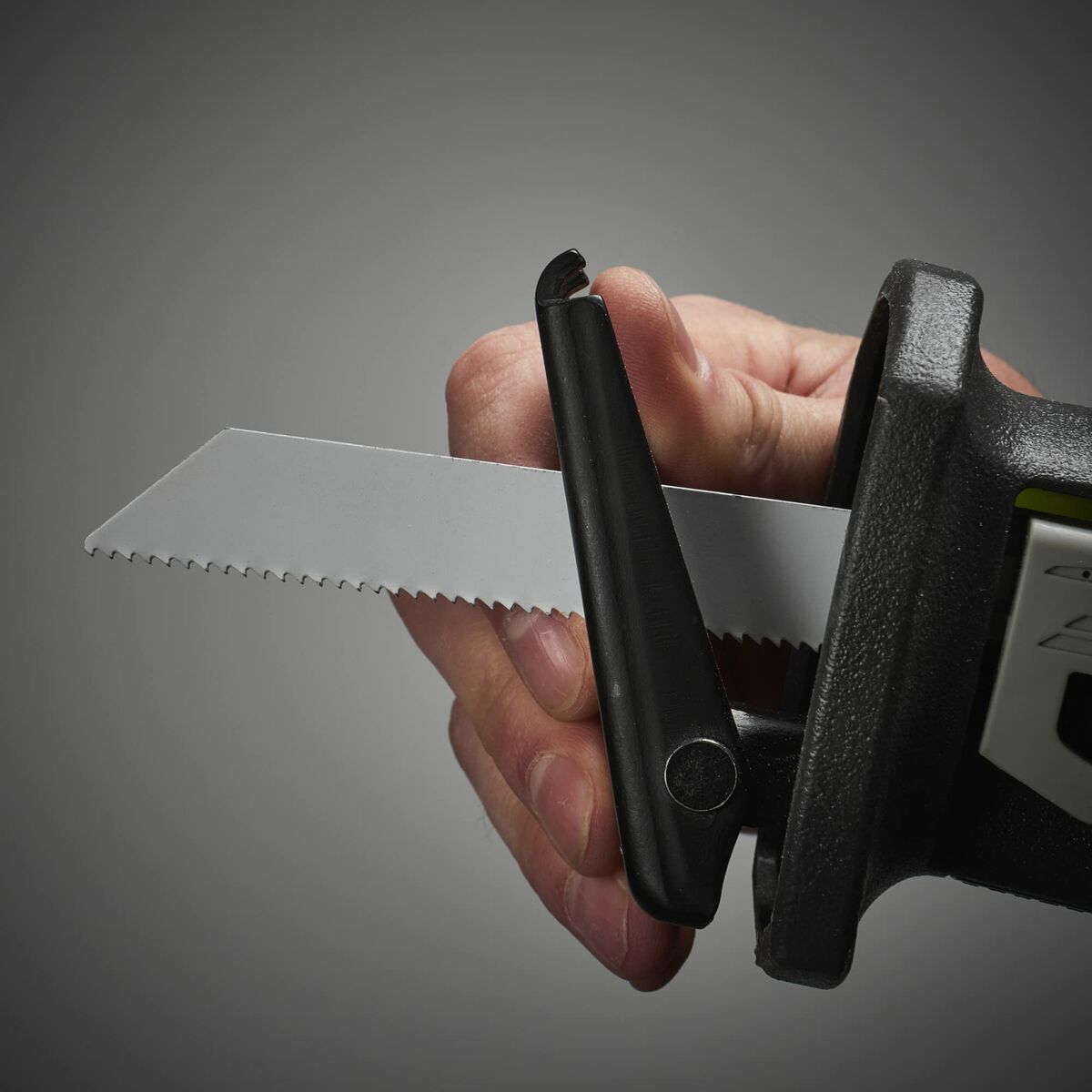 V5H83529B7E84BA38F600BFC6AB83D18BCER4662070P2