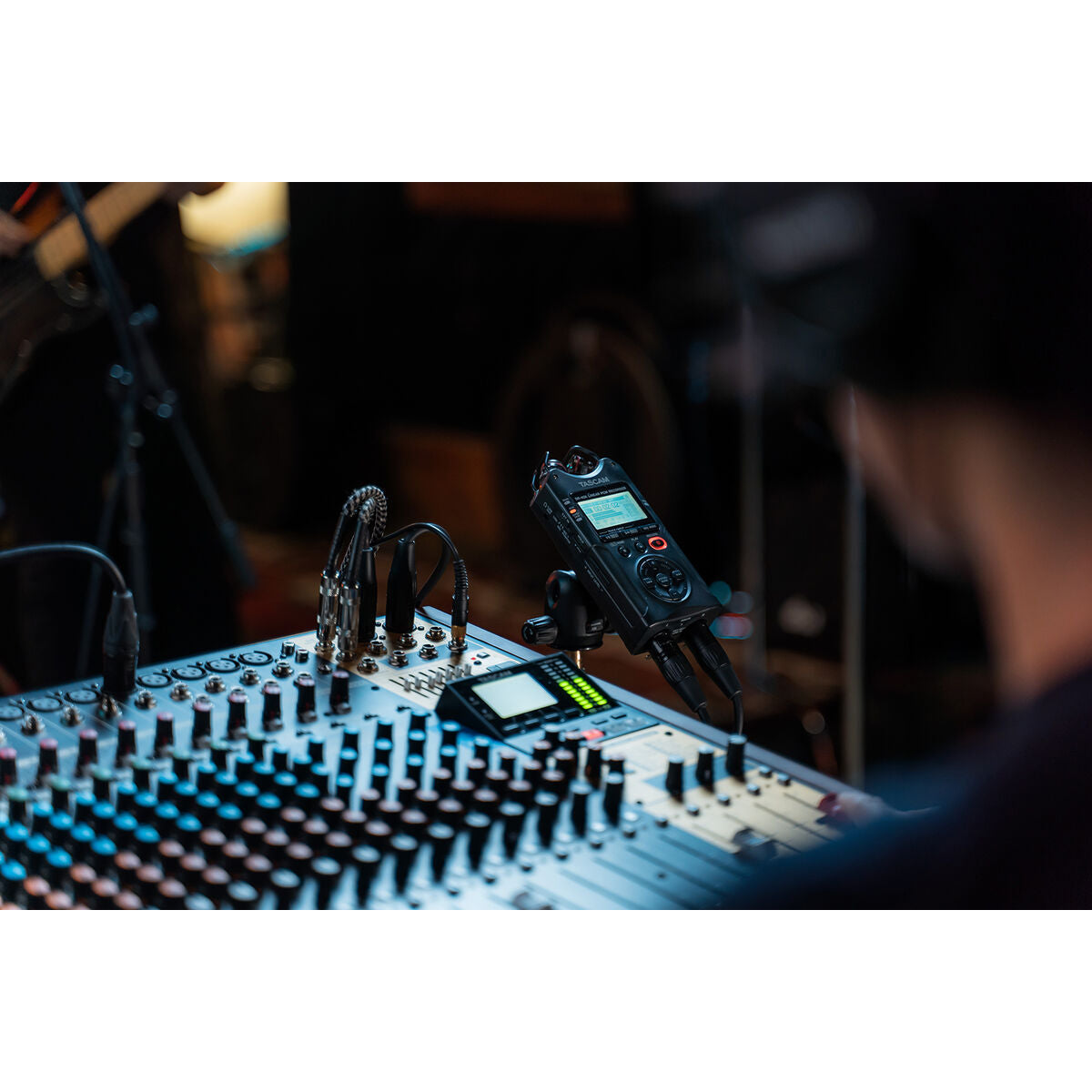 V10HD0C025C4059B1F164579F10995E31805R6417887P4