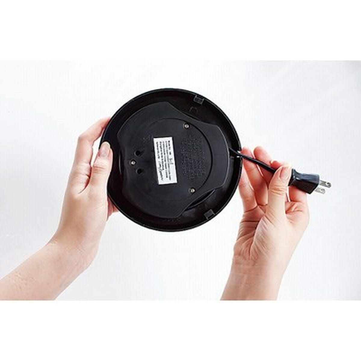 V8H05B7595D4347634DEF9466B863D3C77DR6411927P4