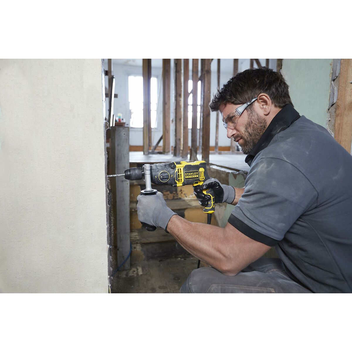 V10H272A444B5CD196D38810A81C15A6B81FR7234043P7