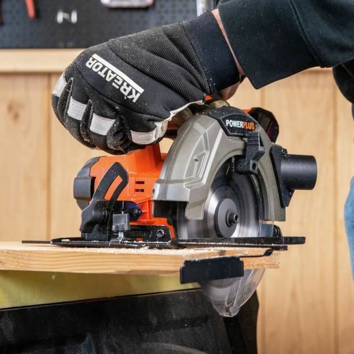 V4HB0306B7B932F282795F2B1592198F9DDR7269570P5