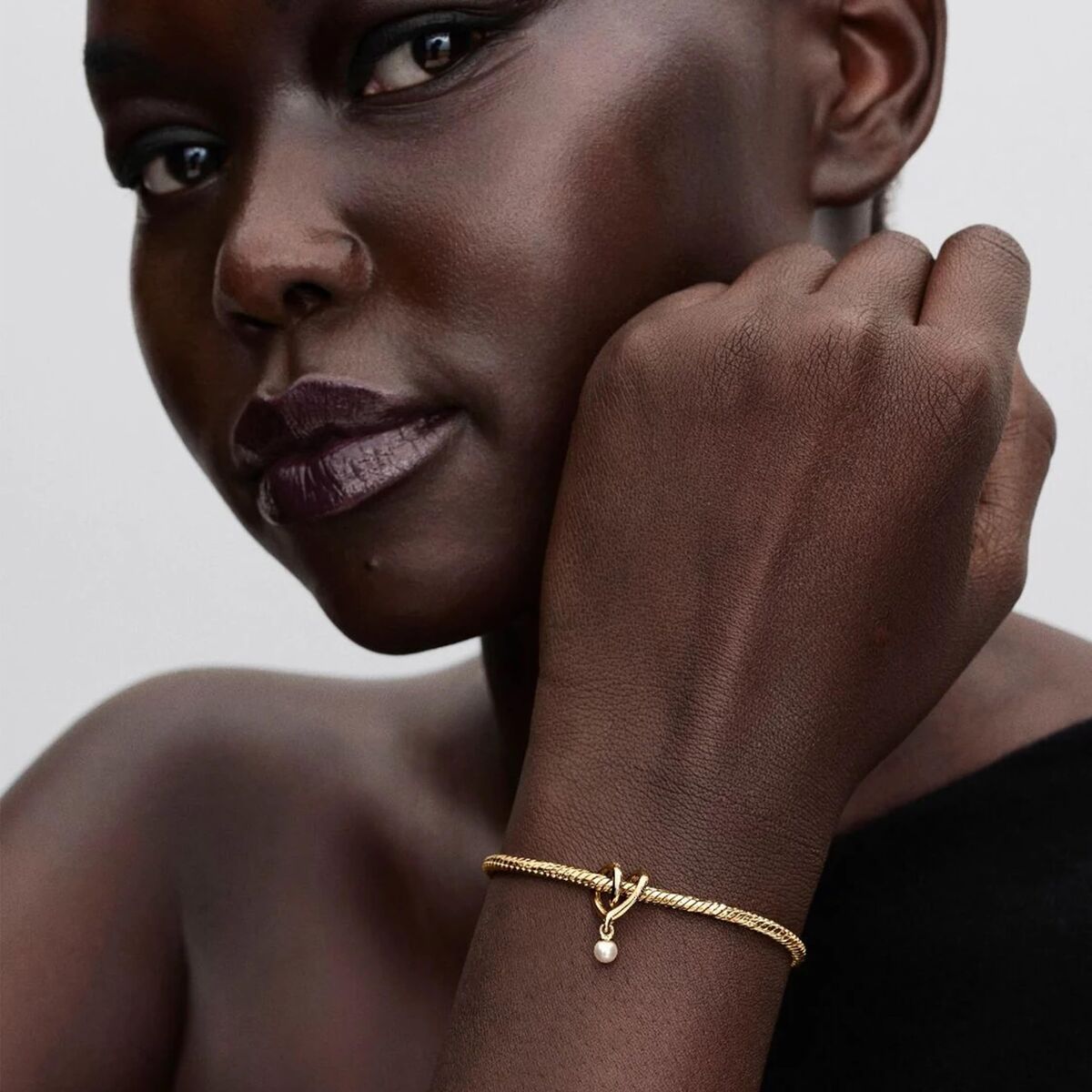 V3H92CE535D08C0B2EE1841B6F9B2230ADBR7515220P4