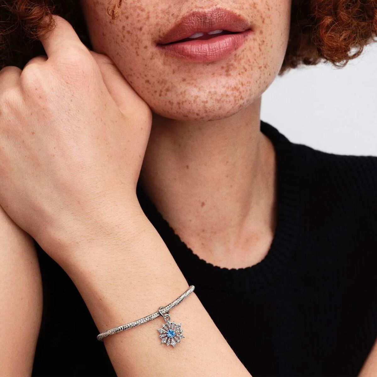 V4H5E0702A2F05F6391F3DB094EFFEFC690R7515100P5