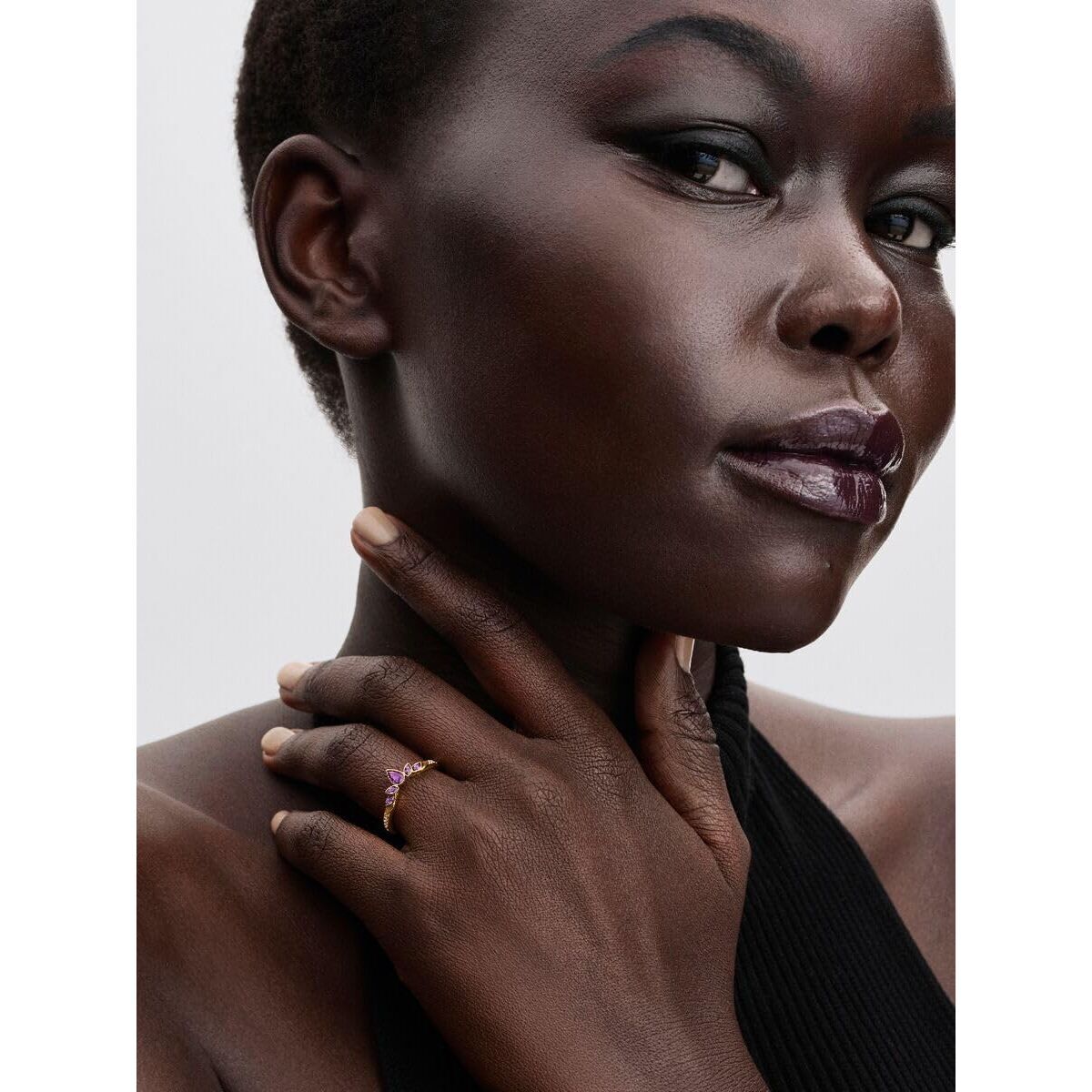 V2HEAE185B6599D4391EA3C3D2C4AC616F9R7538302P5