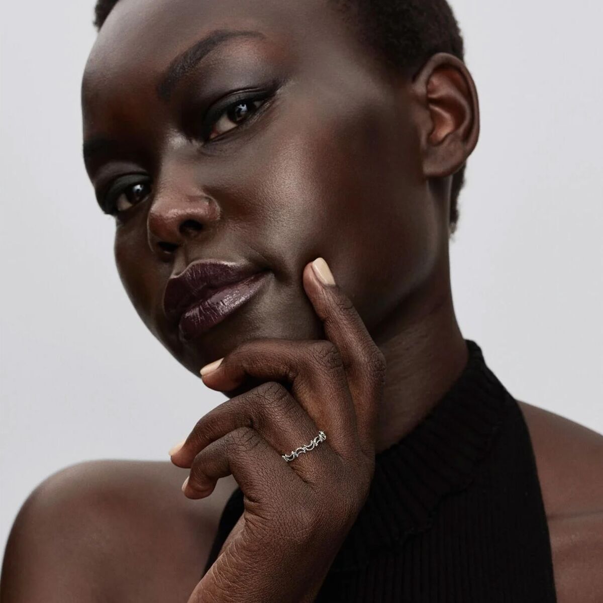 V3H14643568A6B74348A054C4F5B798D053R7538258P5