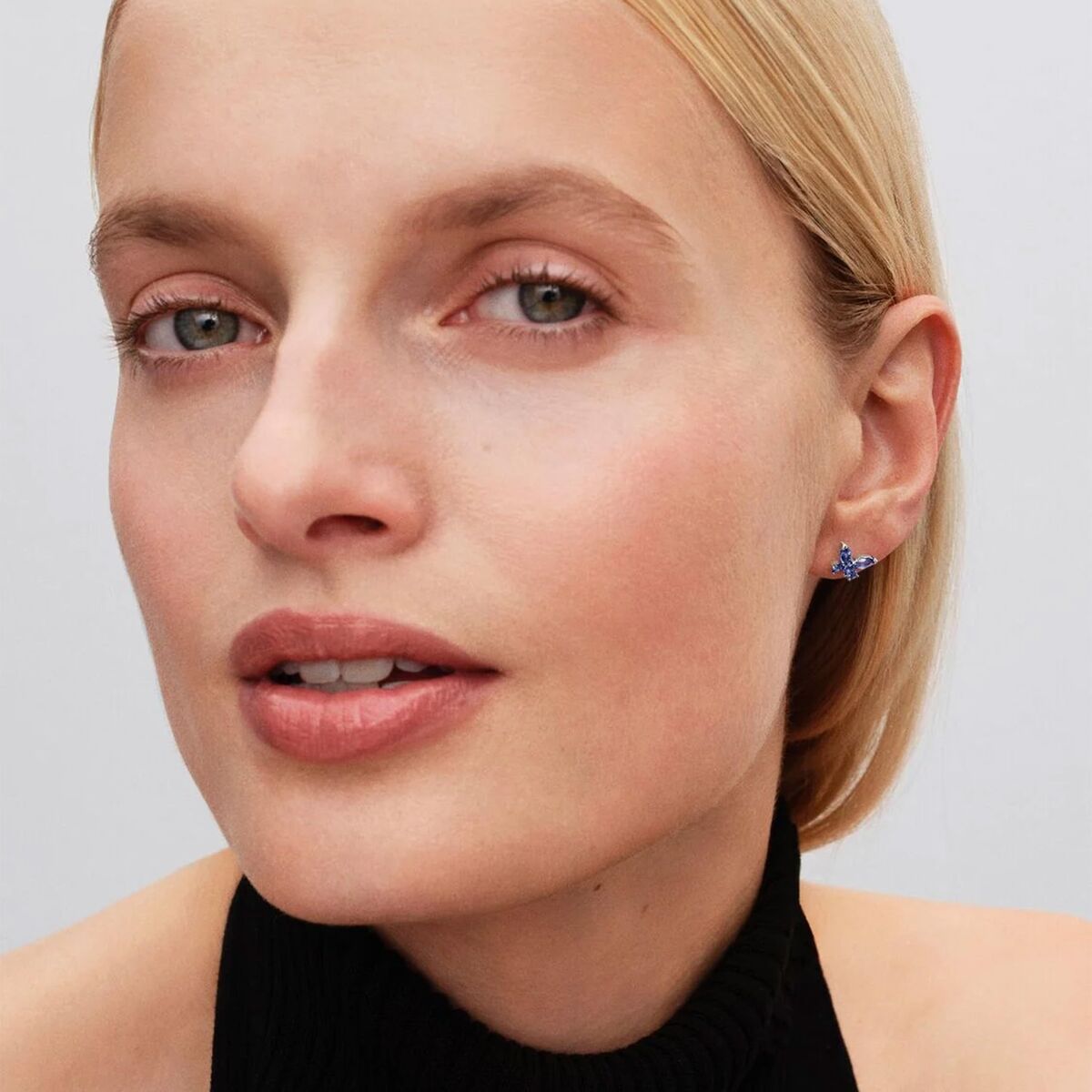 V2HF3C071EA5846699D8C4FE7277999690DR7514924P4