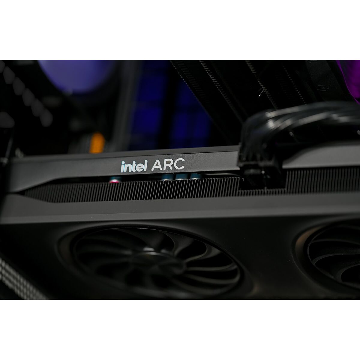 V4H9D9B7EA24D7C3B0C8F0B1B09EFBC3AE4R5621385P8