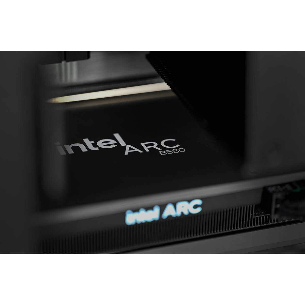 V4HE07B61BE5ECBF888A50394AF3607BC7ER5621793P8