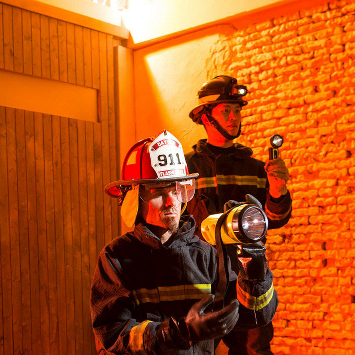 V3H6FA3DAB900FC1346AD9821636F9CA9C3R7198789P4