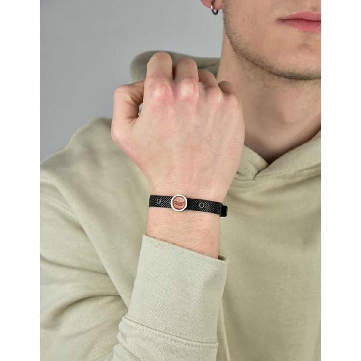 V8HFBF69F7E8EFF49A47966EEE2AF3A27F4R3910065P6