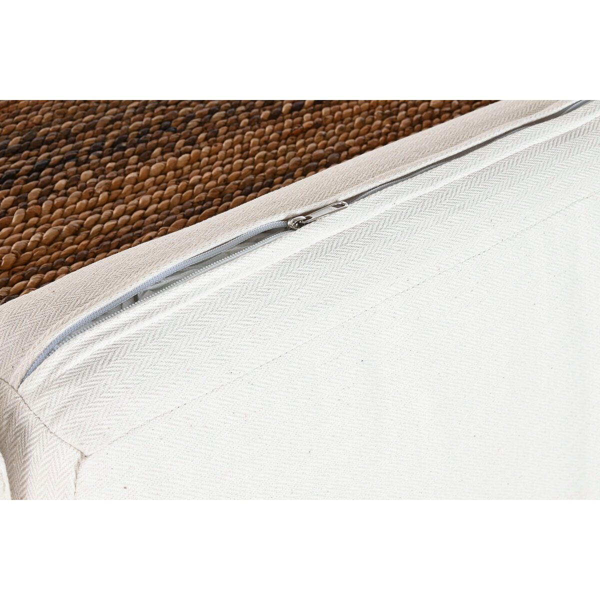 V6HC064C8A3E0B1CC8917C8F3F13532490AR6588308P6