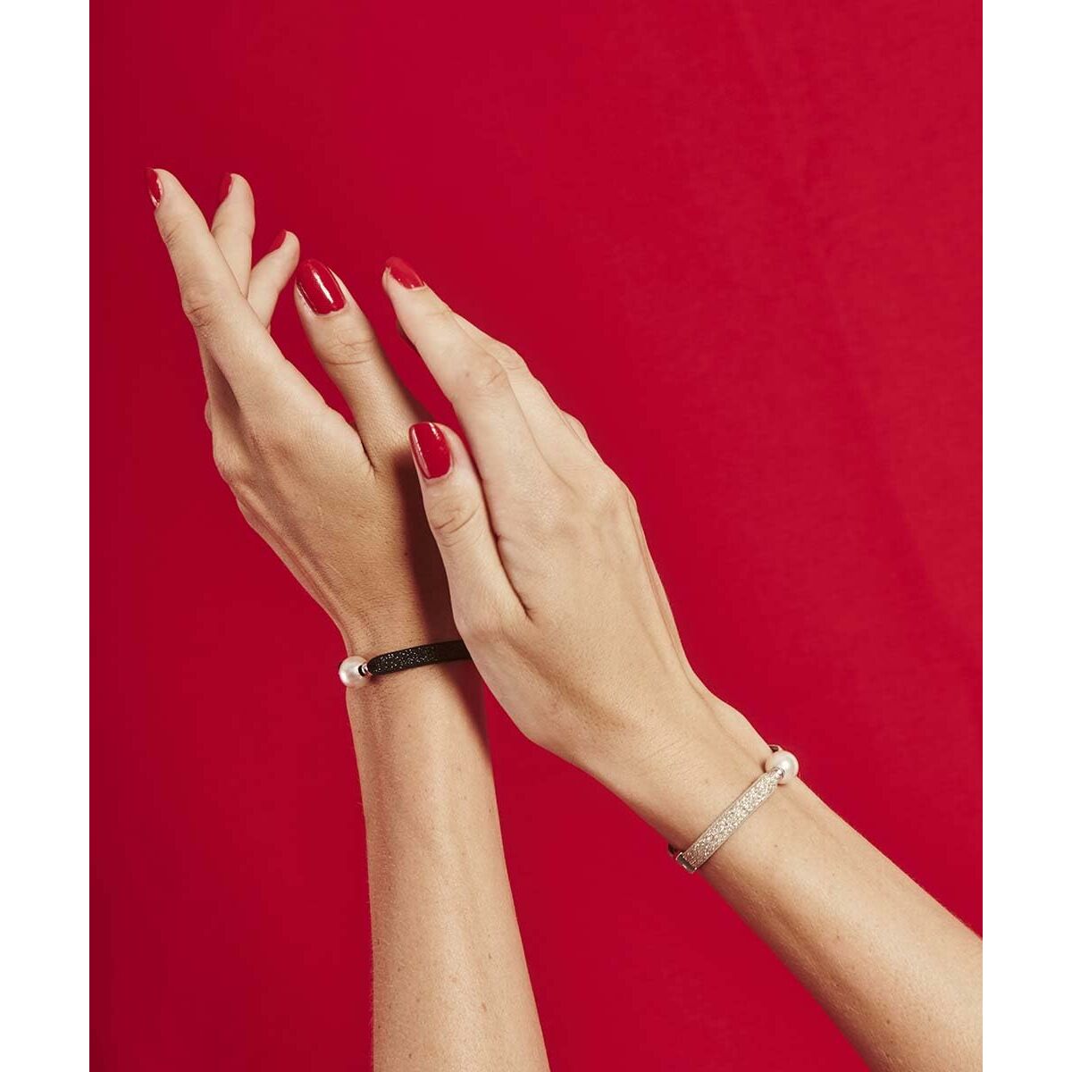 V4H3E6C61D760B3A31D2F8B4F887A29832CR6188176P3