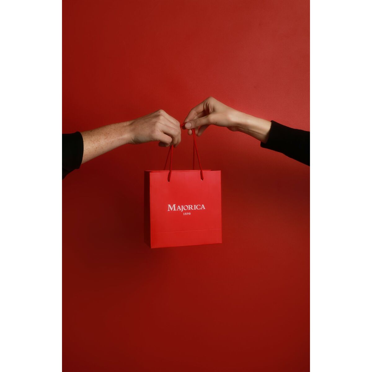 V7H722AB13E050A9DCECD55E7AB80B8DBD0R5323892P2