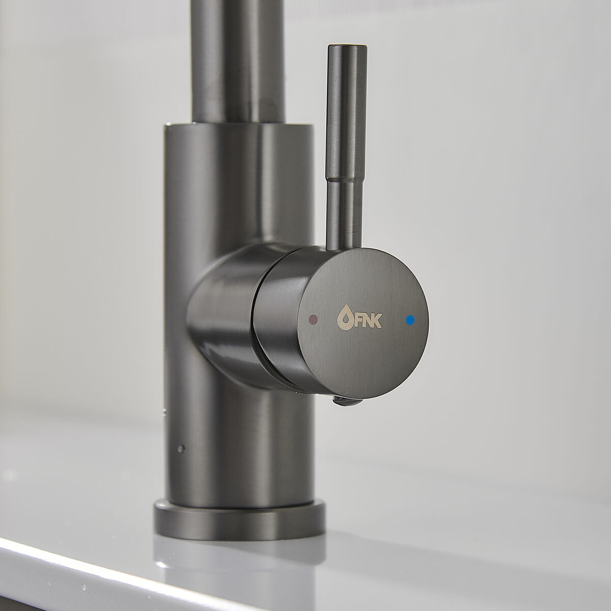 V3HF8969E5E3903ED0AF96D49A95A1F7D1DR6874188P7